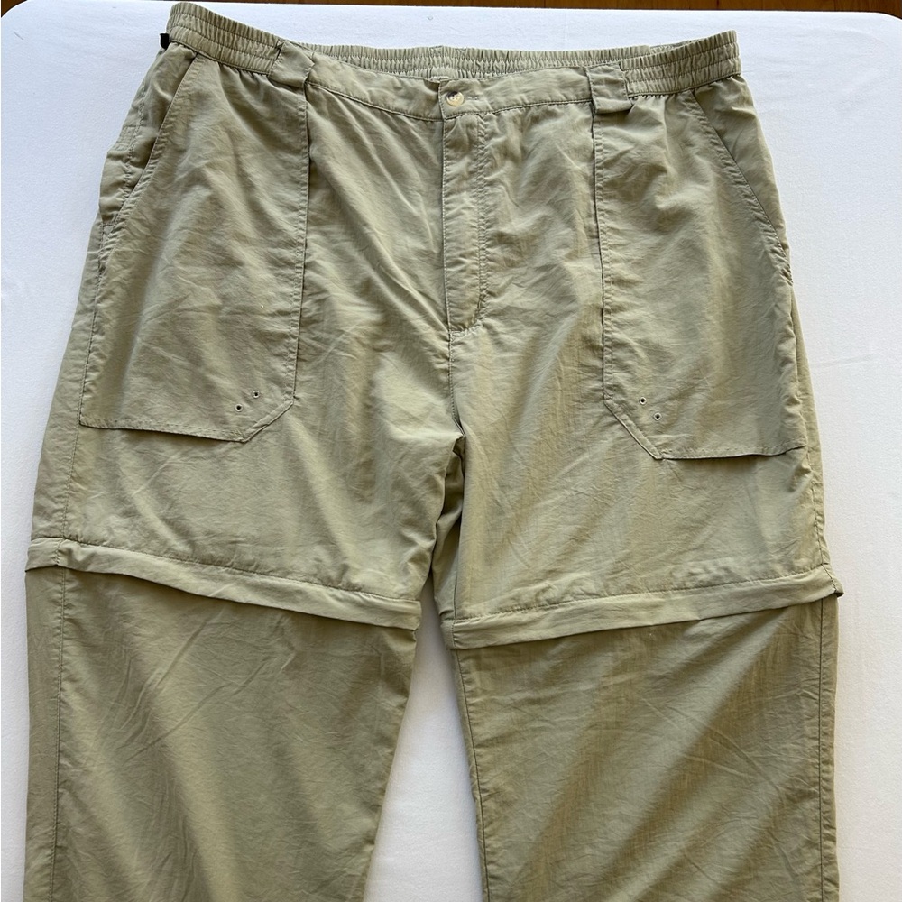 Worldwide sportsman convertible pants. Size 2x 30 length.
